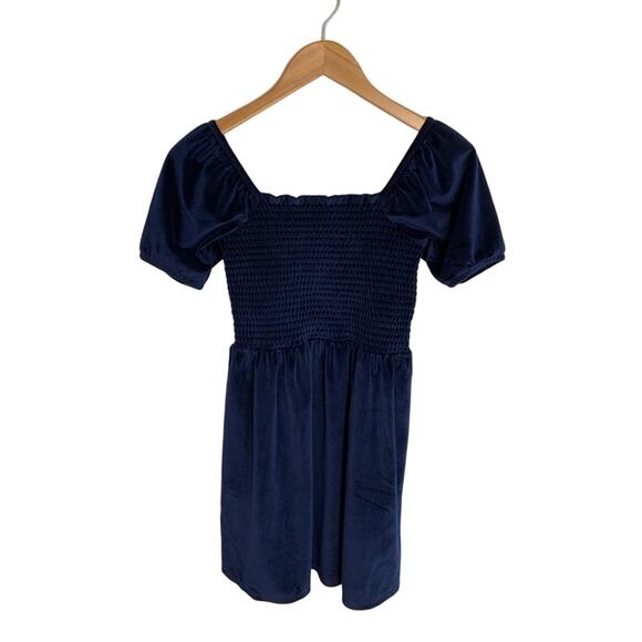 Girl’s Vineyard Vines Velvet Dress‎ - Picture 1 of 3